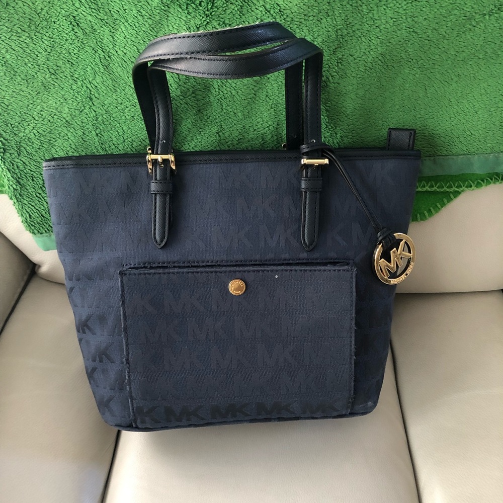 Michael Kors Purse (Navy Blue)